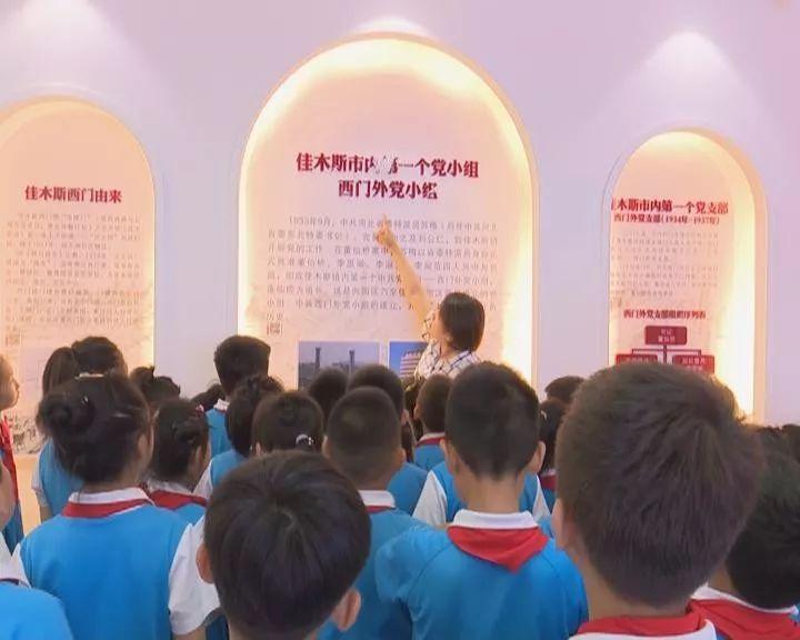 赛博朋克酒保行动